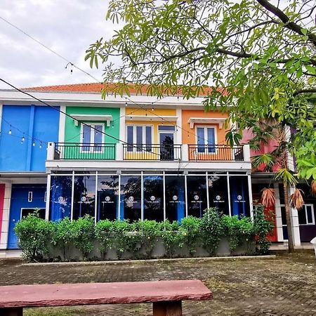 Hotel Aqiilah Syariah Lamongan Exterior foto
